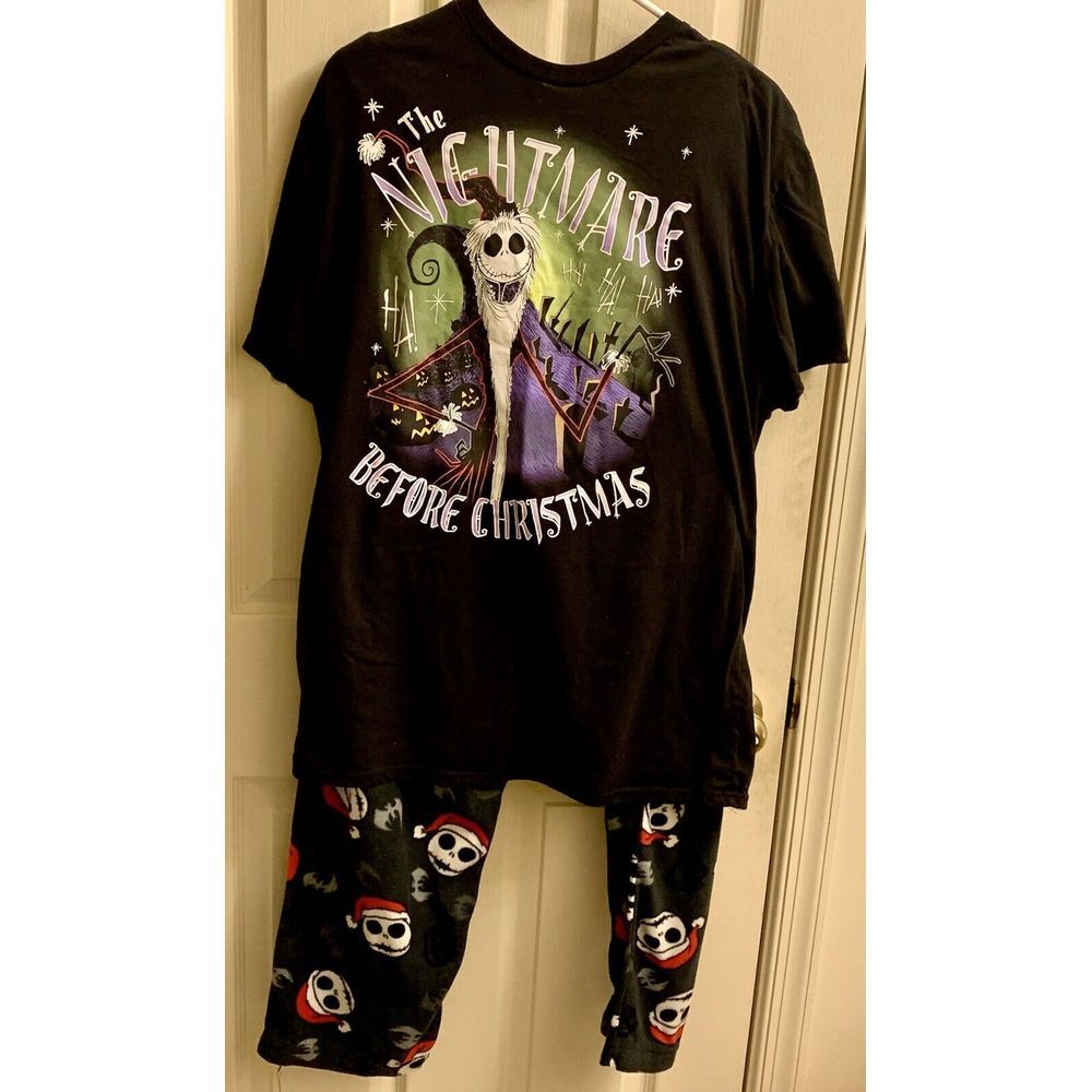 The Nightmare Before Christmas Men's XXL Santa Jack Black T-Shirt & Pants Set